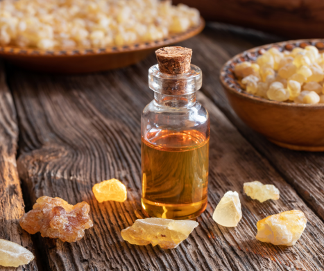 Kadzidłowiec indyjski (Boswellia Serrata): poznaj właściwości i zastosowanie kadzidłowca