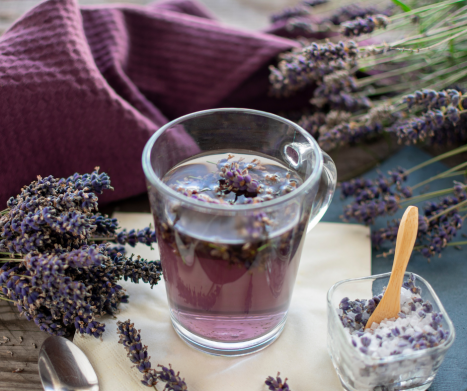 Zioła na stres i skołatane nerwy -  odkryj swoją własną drogę do spokoju i wewnętrznej harmonii