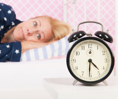 Zioła i suplementy na lepszy sen - Top 10 składników